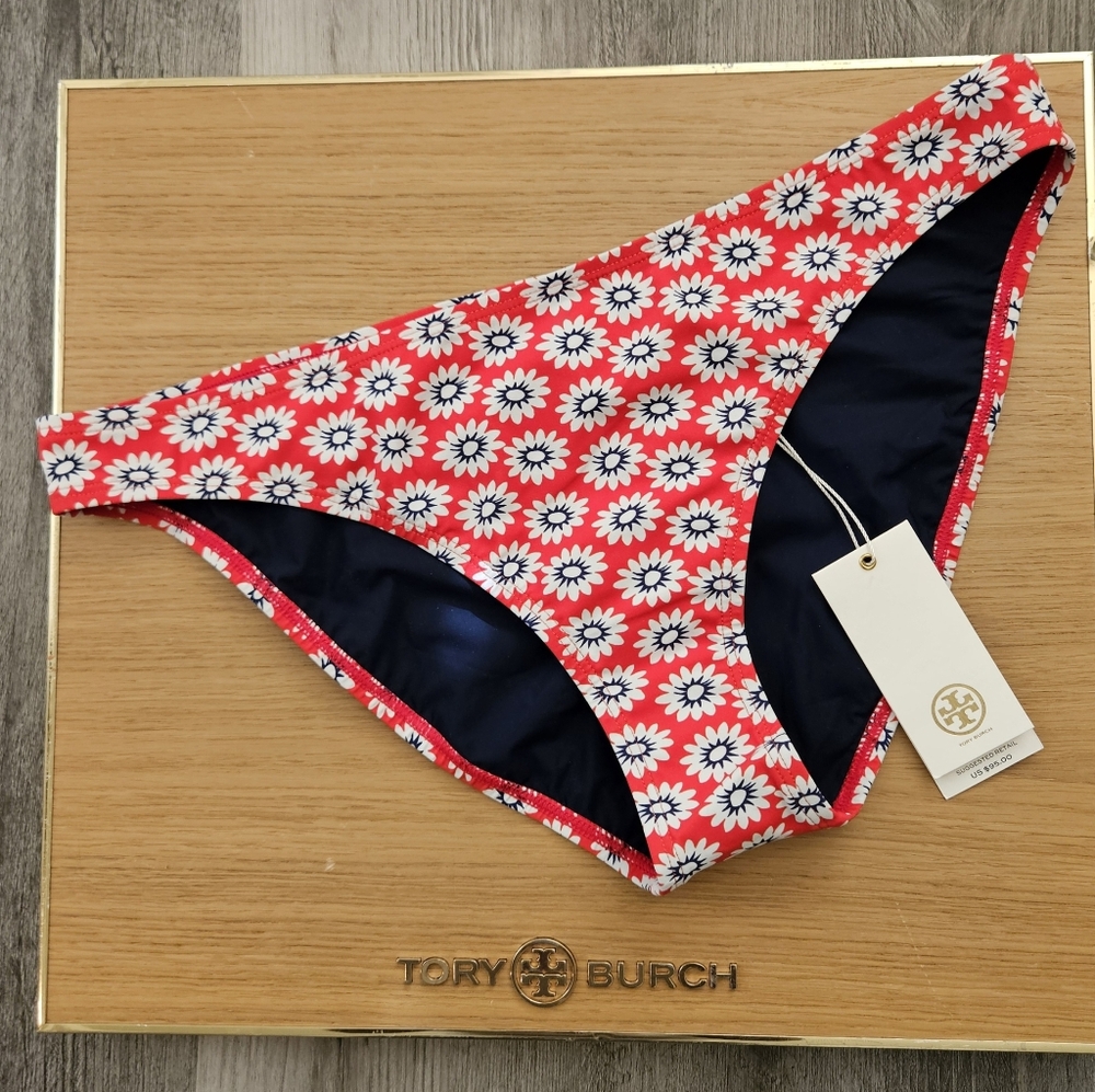 Tory Burch Swimsuit Bottom sz Medium
🎉HP - Picture 3 of 8